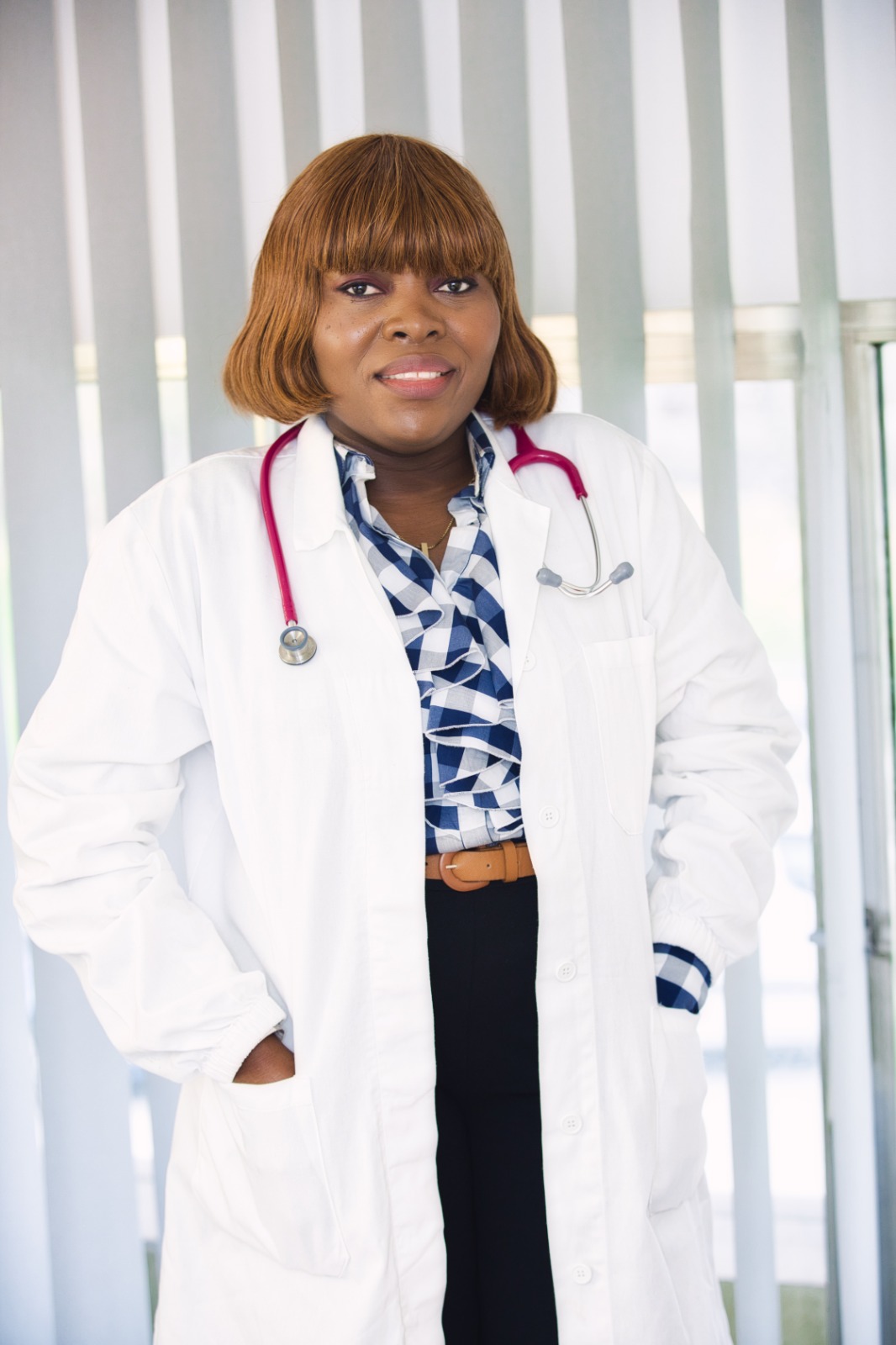Dr. Armelle Djoumbi